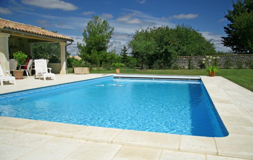 Piscine près de Nuits-Saint-Georges